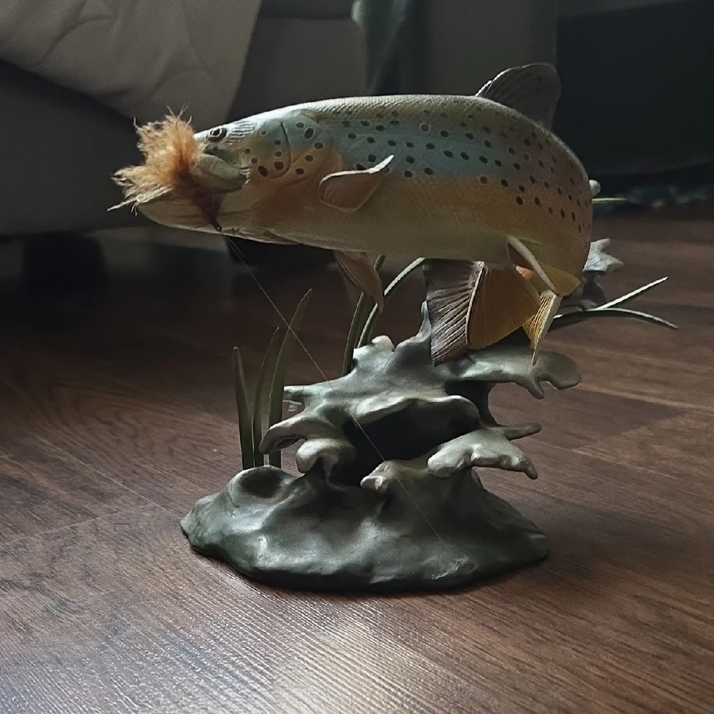 Elegant Fish Sculpture with Green and Brown Details